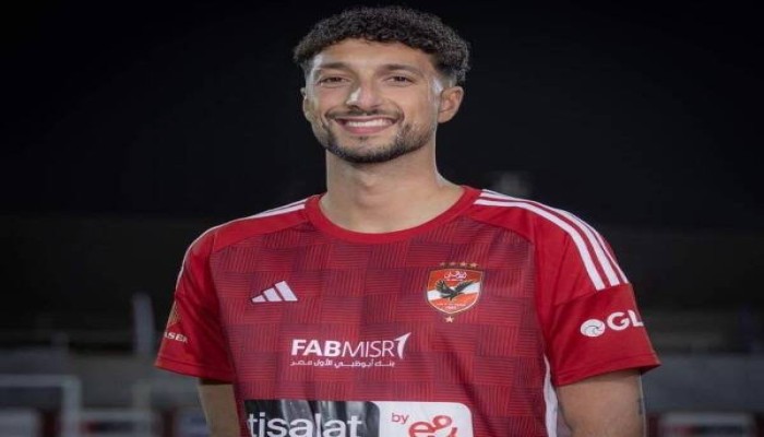 رسميا.. الأهلي يضم الفلسطيني وسام أبو علي