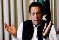 الحكم على رئيس وزراء باكستان السابق عمران خان بالسجن 10 سنوات بتهمة تسريب أسرار الدولة