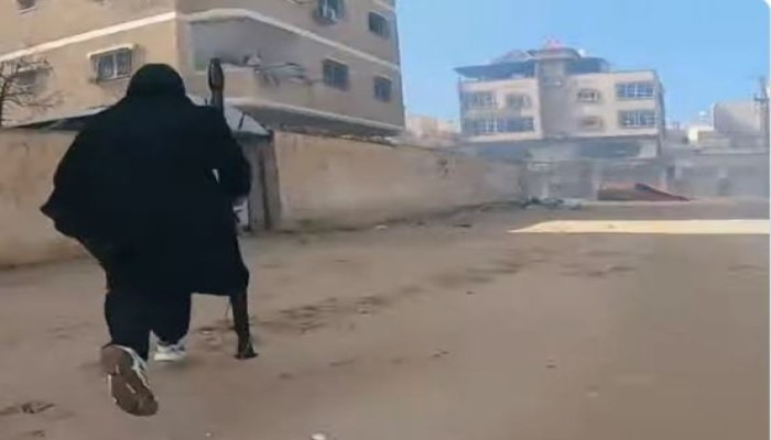 “المقاتل الأنيق” يخطف القلوب ويثير تفاعلا واسعا على مواقع التواصل الاجتماعي