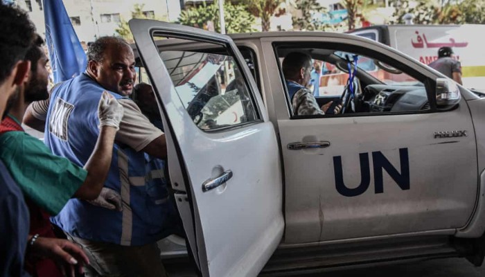 الجارديان: تعليق الولايات المتحدة تمويلها للأونروا يتجاهل مبادئها الحقوقية الساخرة