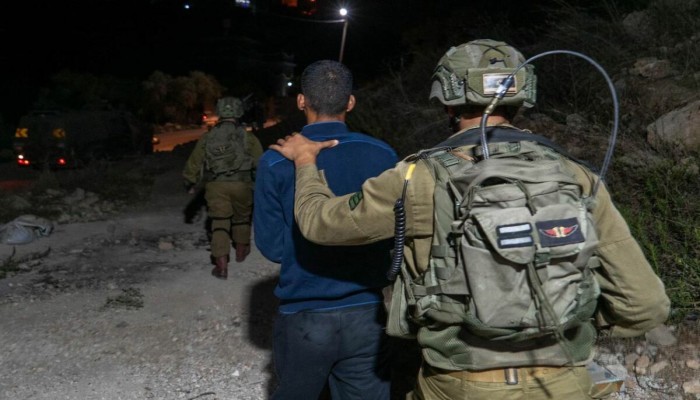 المقاومة تتصدى.. الاحتلال يشن حملة اعتقالات في الضفة