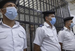 إخلاء سبيل 60 معتقلا بينهم 3 صحفيات