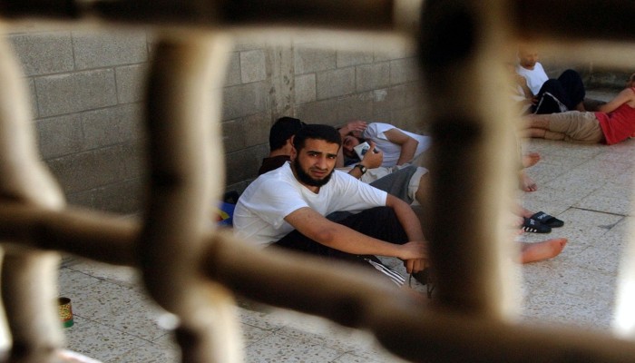 أوضاع مأساوية.. ضرب وتهديد بالقتل والاغتصاب للفلسطينيين في سجون إسرائيل