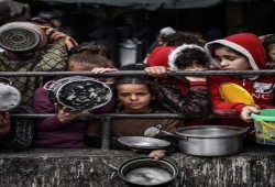 حتى المساعدات "لا سمح الله".. الأمم المتحدة وفعاليات فلسطينية تحذر من مجاعة بغزة 