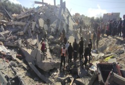 الاحتلال الصهيوني يرتكب 19 نوعا من جرائم الحرب ضد المدنيين في غزة