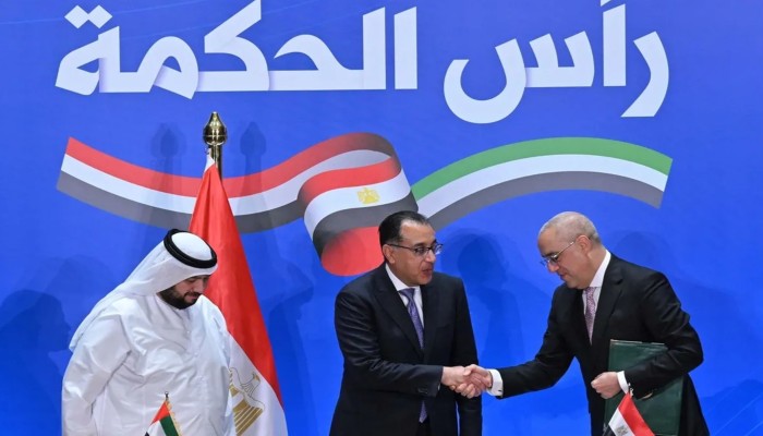 إشارات المليارات الإماراتية لدعم النظام المصري