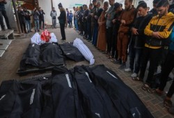 "لوموند": إسرائيل تتبع استراتيجية فوضى غير مقبولة في غزة
