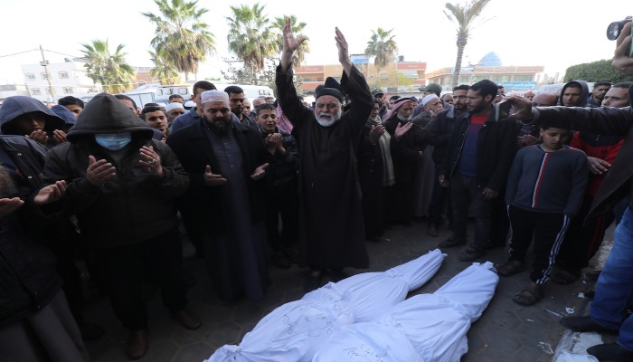 9 مجازر و83 شهيدًا بعدوان الاحتلال على غزة في 24 ساعة