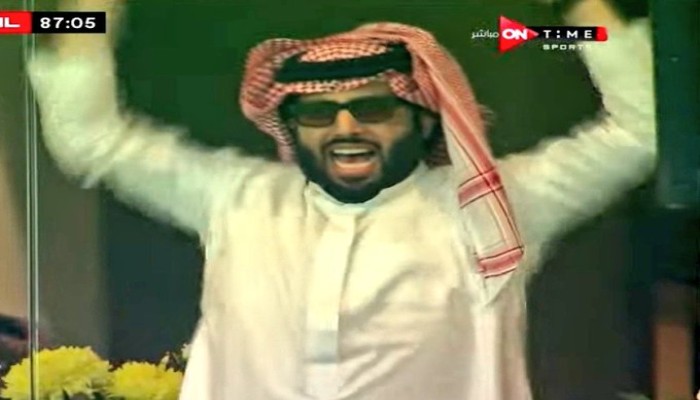 بـ 550 ألف دولار "طال عمره" يتصدر تريند مصر.. افتتح كأس مصر بـ"هاتوا الفلوس اللي عليكوا"!!