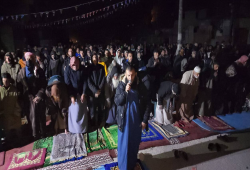 رغم تواصل العدوان وحرب الإبادة.. غزة تستقبل رمضان بالبهجة وصلاة التراويح