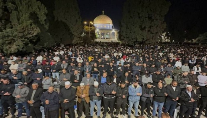 45 آلف مصل يؤدون التراويح بالمسجد الأقصى في ثالث أيام رمضان