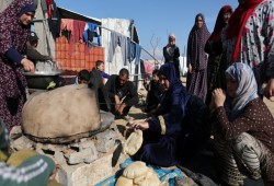 مقتل 63 كل يوم.. أرقام كارثية للمرأة الغزاوية تعكس فظاعة الحرب