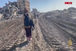 الاحتلال يدهس فلسطينيين بالدبابات بمحيط “الشفاء”.. مشاهد توثق الجريمة