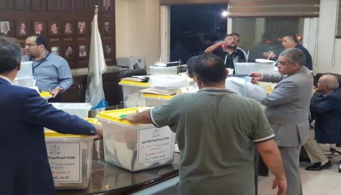 شهدت اعتداءات على الصحفيين .. فوز مرشح تيار الإصلاح بنقابة المحامين وتراجع عاشور