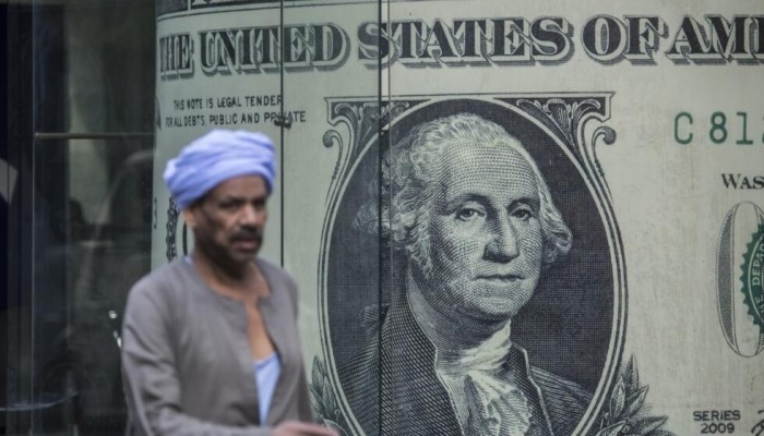 أول ارتفاع منذ التعويم الأخير: سعر صرف الدولار يقفز جنيه كاملا اليوم الإثنين