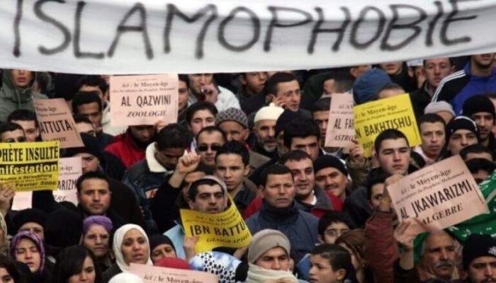 "**الإسلاموفوبيا" وعنصرية الغرب**