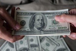 قرض جديد ..  الحكومة المصرية تبدأ المناقشات مع صندوق النقد للحصول على 1.2 مليار.