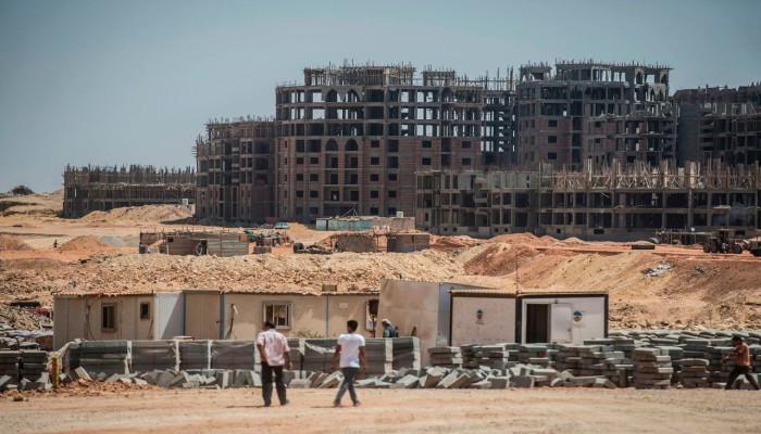 حكومة الانقلاب تبيع أراضٍ بالدولار لـ34 شركة أجنبية في عدة مدن