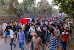 بجنازة شعبية لا عسكرية .. العسكر يتحاشون تحميل الكيان مسؤولية مقتل جنود مصر في رفح