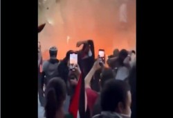 بالفيديو.. لحظة اقتحام سفارة الاحتلال الاسرائيلي في المكسيك واشتعال النيران بها