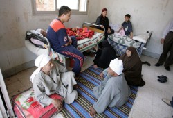 تبعات “مقلقة” لقانون تأجير المستشفيات في مصر بينها استقدام عمالة أجنبية أقل كفاءة