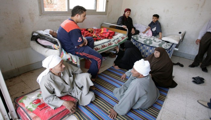 تبعات “مقلقة” لقانون تأجير المستشفيات في مصر بينها استقدام عمالة أجنبية أقل كفاءة