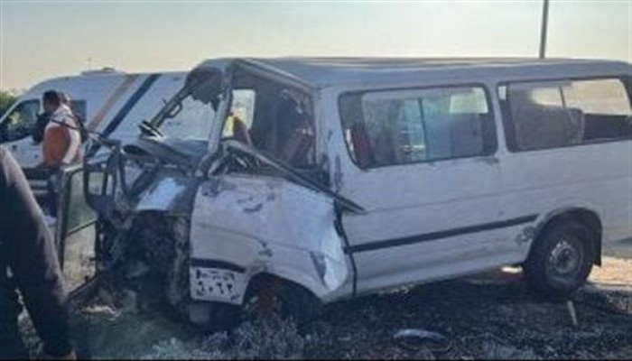 وفاة 3 أشخاص من أسرة واحدة في حادث تصادم ملاكي وميكروباص بالغربية
