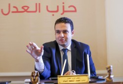 عبد المنعم إمام: سعر الصرف ارتفع 200% منذ تولي مدبولي الحكومة