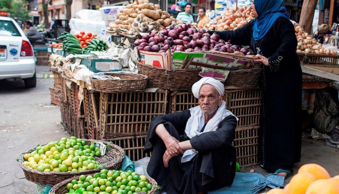 بي إم آي: توقعات بارتفاع التضخم في مصر إلى 30% بسبب خفض الدعم