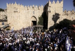 استفزازات صهيونية.. "نبيكم مات وسنستولي على الحرم رغم أنوفكم" وهنية: القدس هي محور الصراع