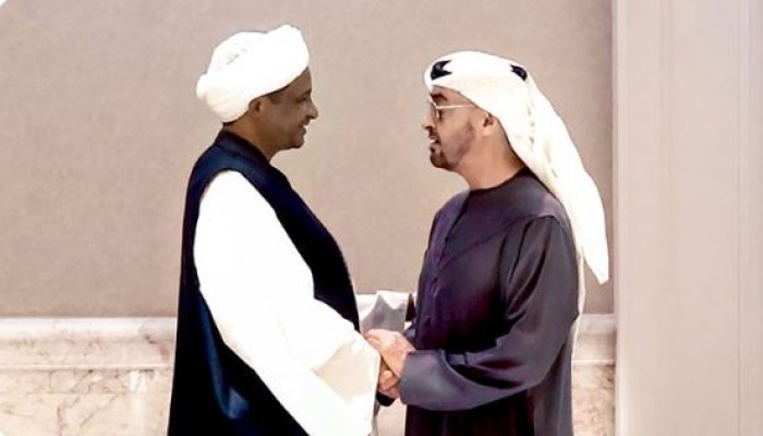 سودانيون يحملون "ساويرس" و"بن زايد" مسؤولية مجازر الدعم السريع