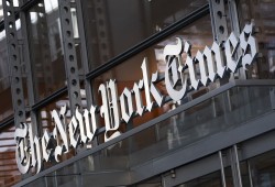 نيويورك تايمز : إسرائيل" تستخدم قنابل أمريكية لقتل المدنيين بغزة .