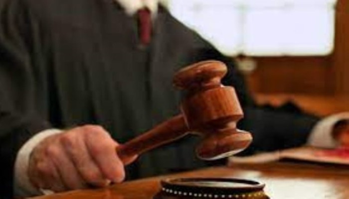 حاميها حراميها.... سجن ضابط سابق ومسؤولين في وزارة العدل المصرية ومسؤلا كبيرا فى  بنك لاستيلائهم على عقار وأرض