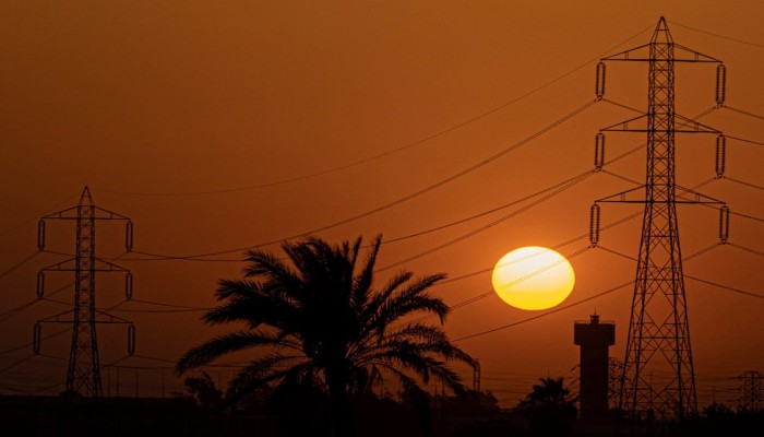 الحكومة الفاشلة... مطالب باستثناء الصعيد من خطة "قطع الكهرباء" مع تعرض البلاد لموجة حارة