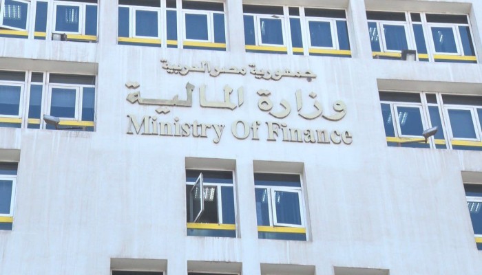 حكومة الانقلاب بصدد الحصول على قرض بقيمة مليار دولار من "بنك التنمية الجديد" هذا العام