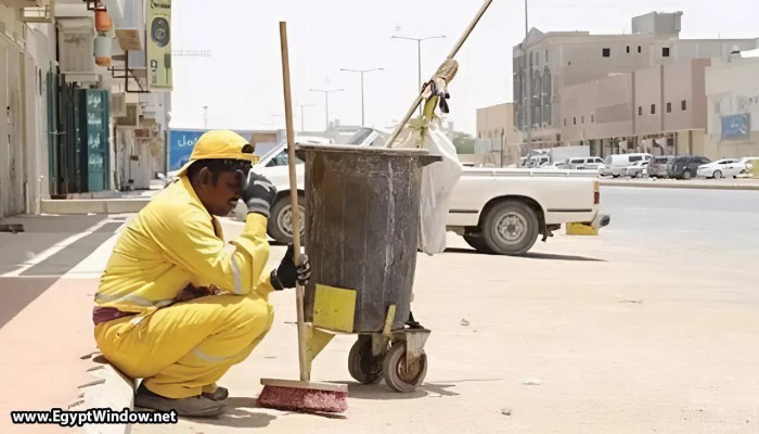 بينها تقليل ساعات العمل وزيادة الراحة.. المركز المصري يطالب بتدابير عاجلة لحماية العمال من أخطار الإجهاد الحراري