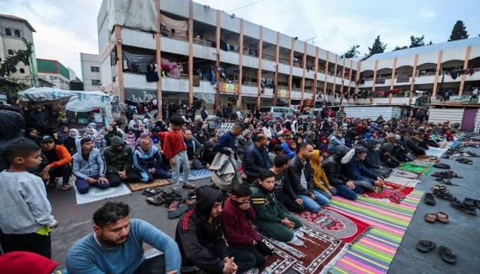 تحت شعار لا عيد وغزة تُباد".. هكذا يستقبل المقدسيون عيد الأضحى .