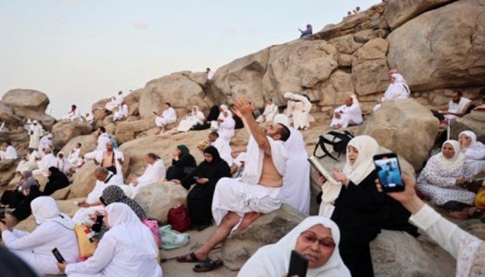 600 وفاة على الأقل بين حجاج مصر.. ومصير المفقودين مجهول