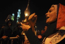غضب شعبي عارم بين المصريين بسبب إطالة زمن قطع الكهرباء