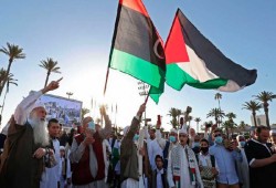 ليبيا تعفي الفلسطينيين من رسوم التأشيرة والإقامة