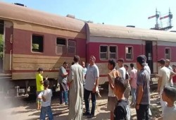 خروج قطار عن القضبان يثير الذعر في المنوفية