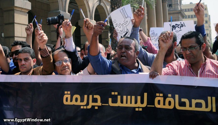 نقابة الصحفيين تتقدم بطلبات للنائب العام حول أوضاع الصحفيين في الحبس.. ولجنة الحريات تطالب بالإفراج عنهم وعن كل سجناء الرأي