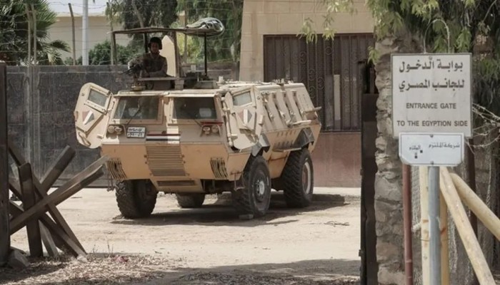 مصدر أمني مصري ينفي موافقة القاهرة على نقل معبر رفح البري