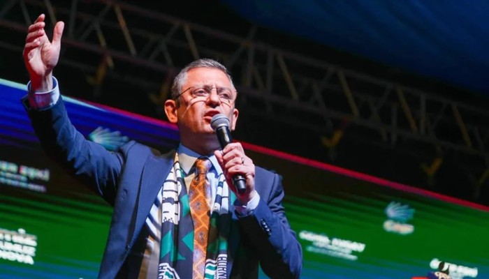 زعيم المعارضة التركية يهاجم حماس: "تطلق القنابل على اليهود النائمين"