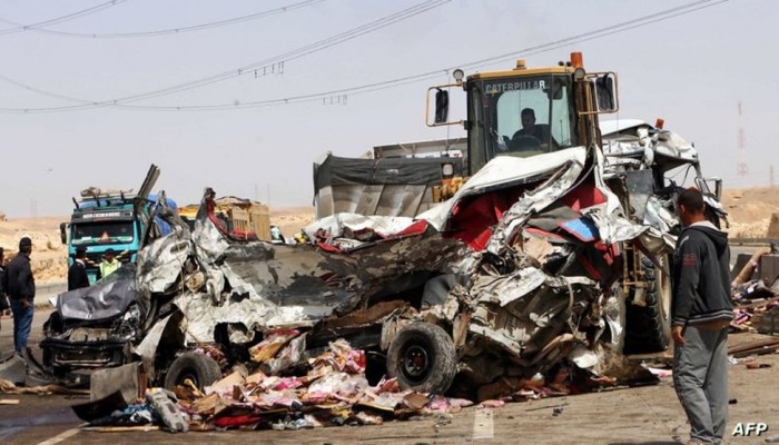 طرق السيسى تقتل المصريين ......قتلى ومصابون في حادث تصادم بجنوب سيناء