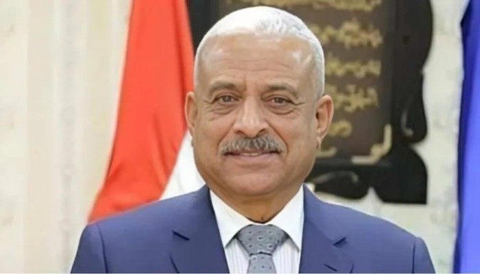 السيسي يعين وزيرا للدفاع من خارج المجلس العسكري.. رقاه رتبتين دفعة واحدة