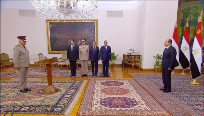 عبد المجيد صقر المعيّن وزيراً للدفاع الجديد فى مصر هل هو طوق النجاة الأخير للسيسى؟