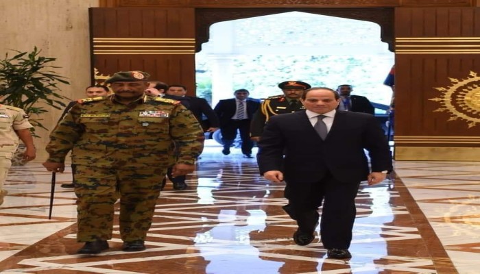 البرهان يلمح إلى ضغوط "قريبة" لتخطي خيارات الشعب بمواجهة مليشيا الدعم السريع