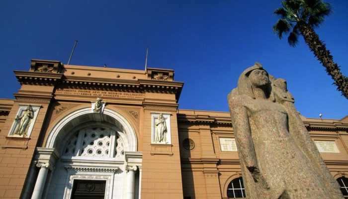 سرقة تمثال أوزوريس في مصر: المتهم الرئيسي يتهم رئيسيه بالضغط عليه