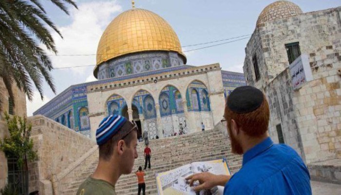 أوقاف القدس تحذر من تسارع مشاريع تهويد الأقصى وتنفيذ الاحتلال خطة تقسيمه